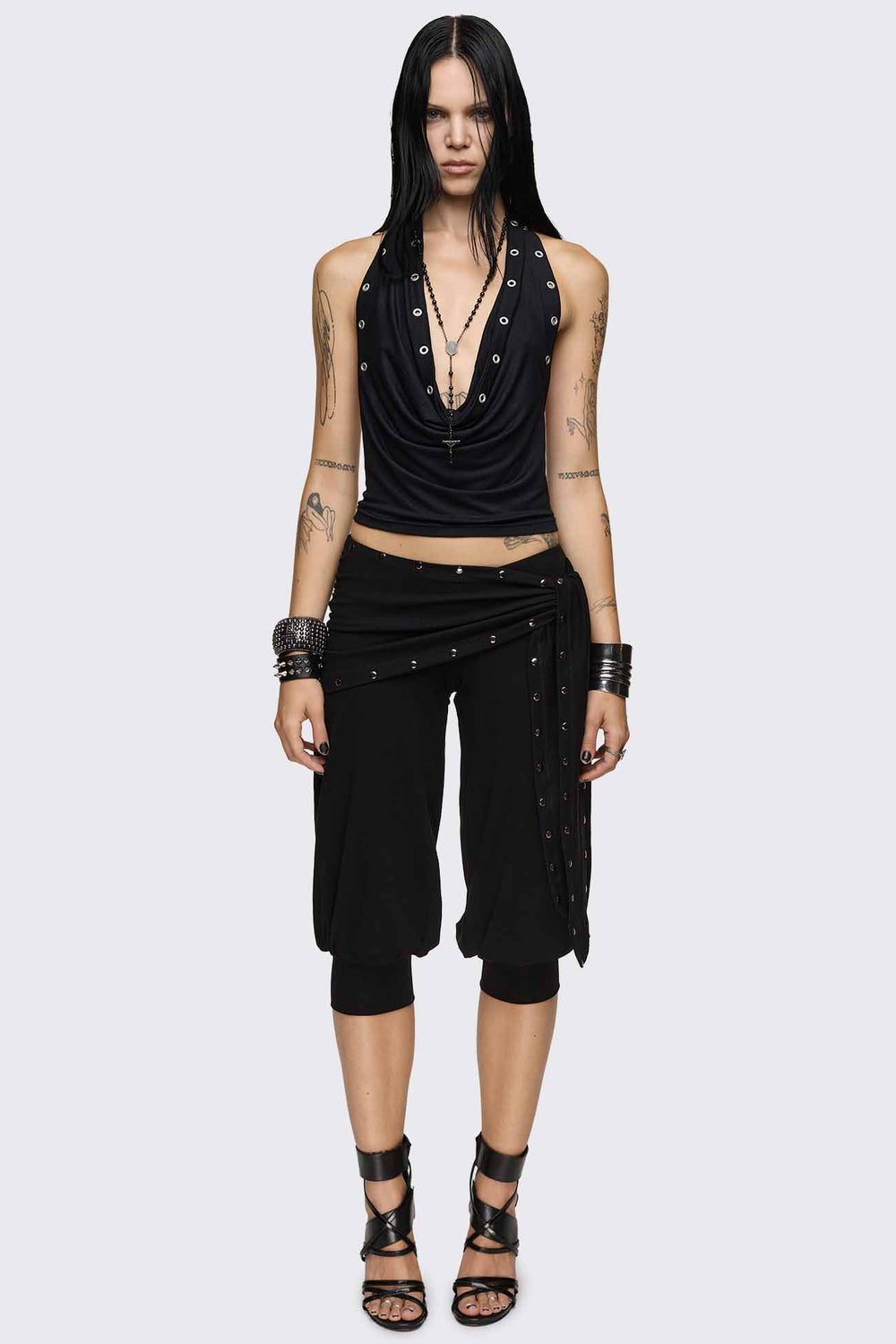 Grunge & Y2K Bottoms: Cargo Pants, Baggy Jeans, Jorts & More