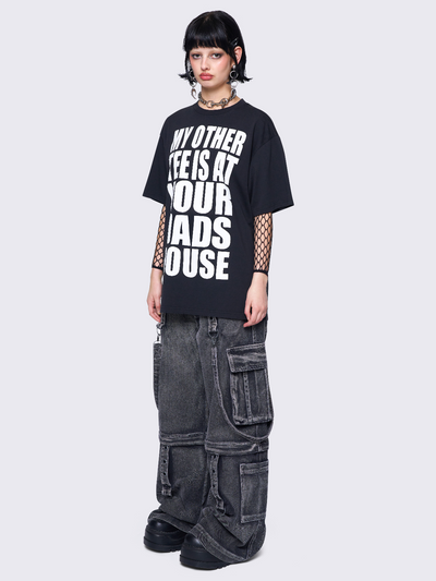 Oversized gaphic t-shirt in black with "My other tee is at your dad's house" front print in white