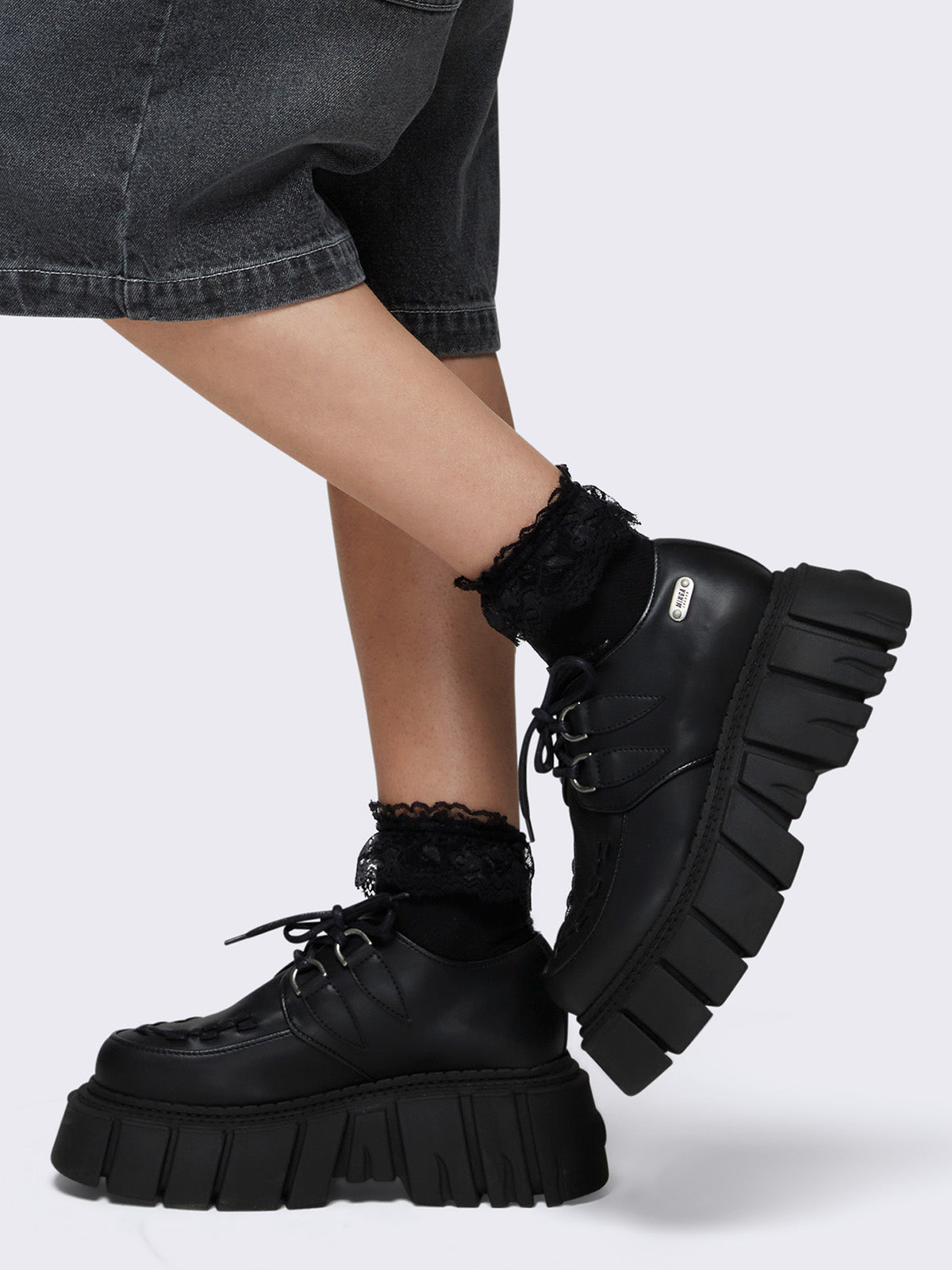 Chunky creeper platform shoe in black