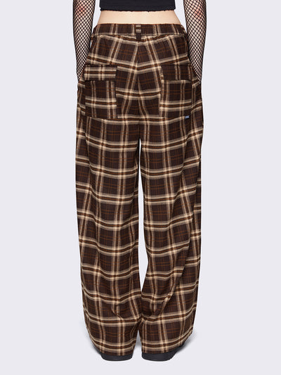 Baggy grandpa trousers in brown and beige plaid check pattern