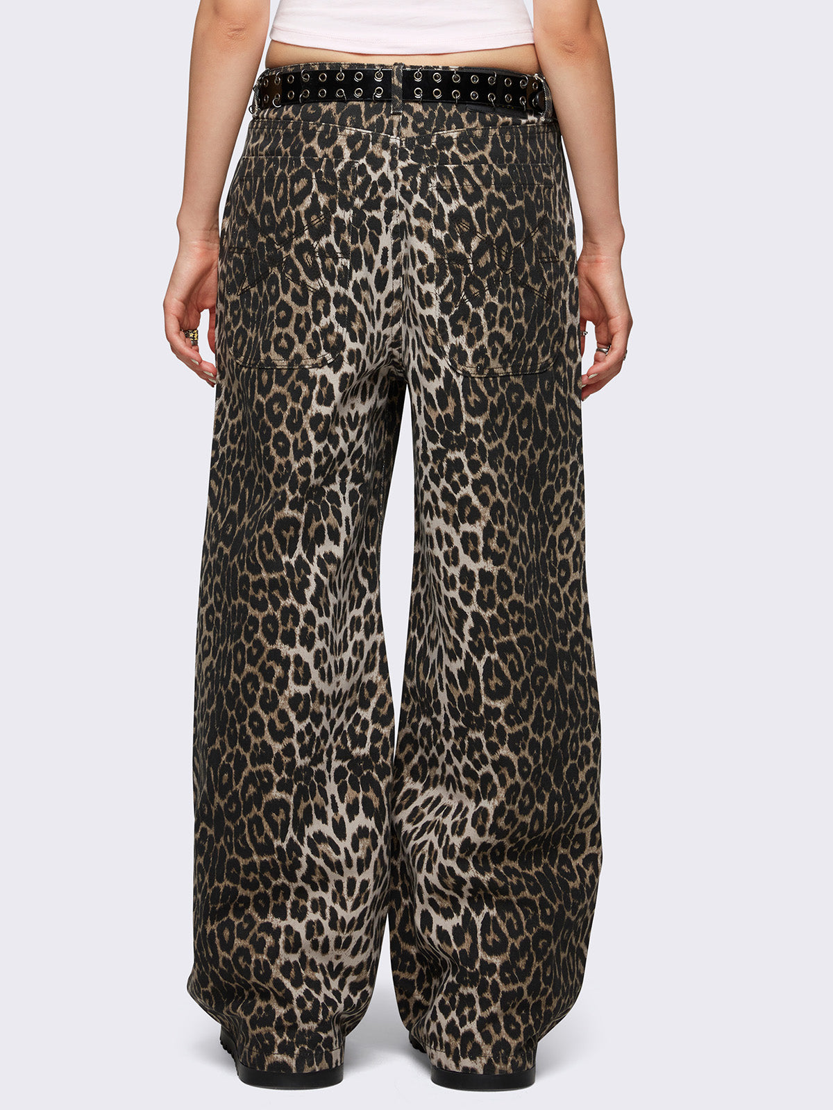 Wide leg baggy jeans in leopard print