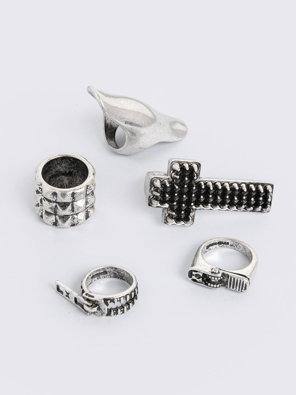 Grunge & Y2K Rings - Accessories Collection | Minga London