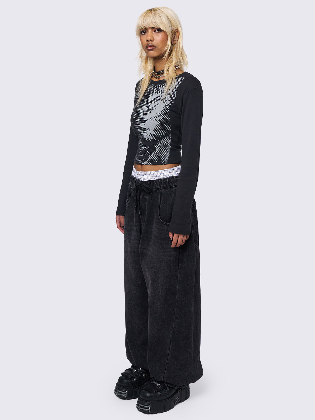 Oversized balloon jeans in washed black featuring elasticated drawstring waist