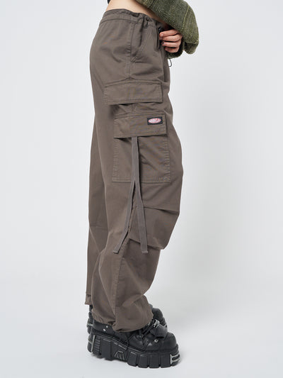 Stylish and functional cargo pants in a versatile brown color, perfect for a tech-inspired look.