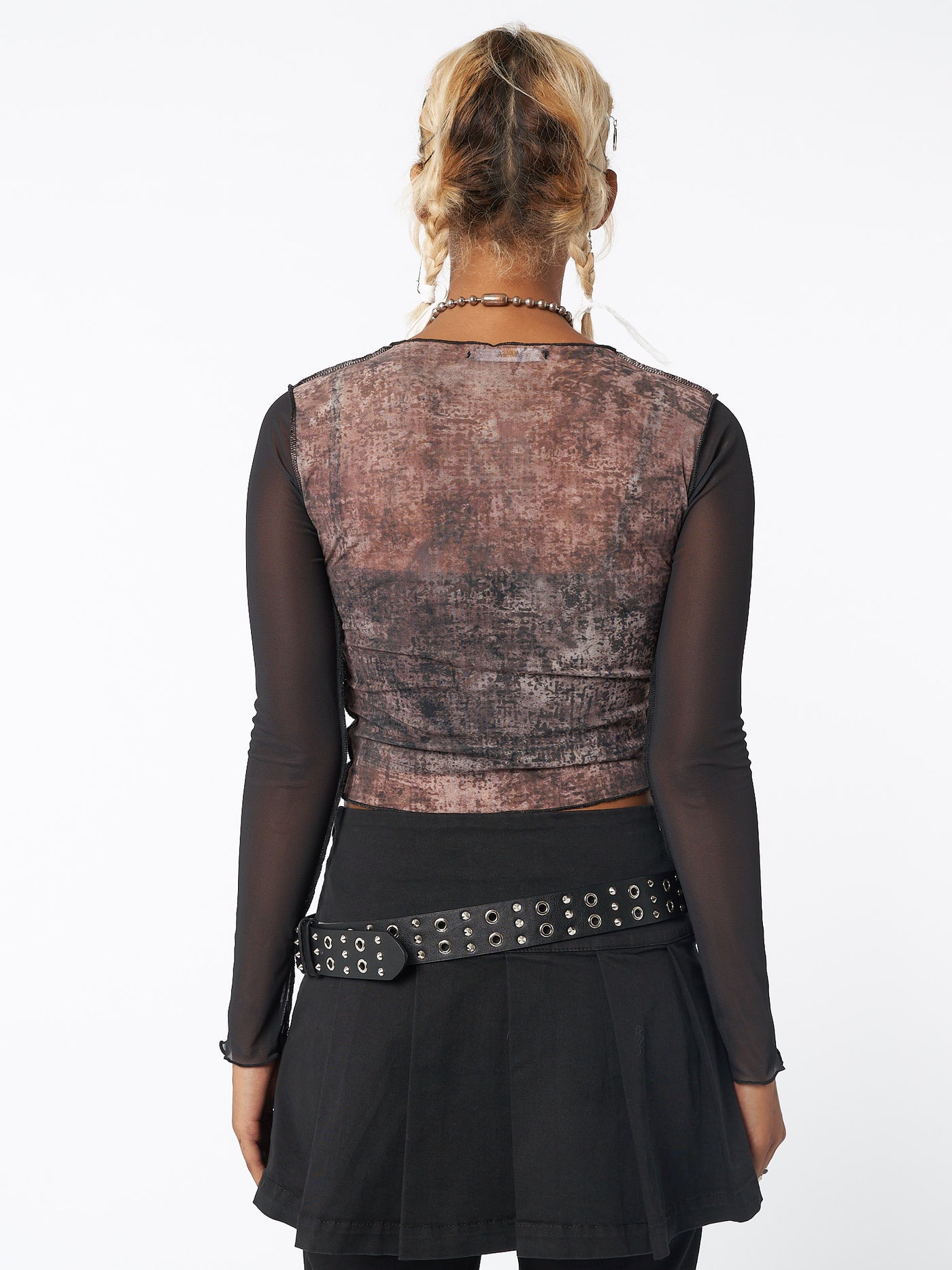 Mesh crop top and skull distressed front print with contrast sleeves in black